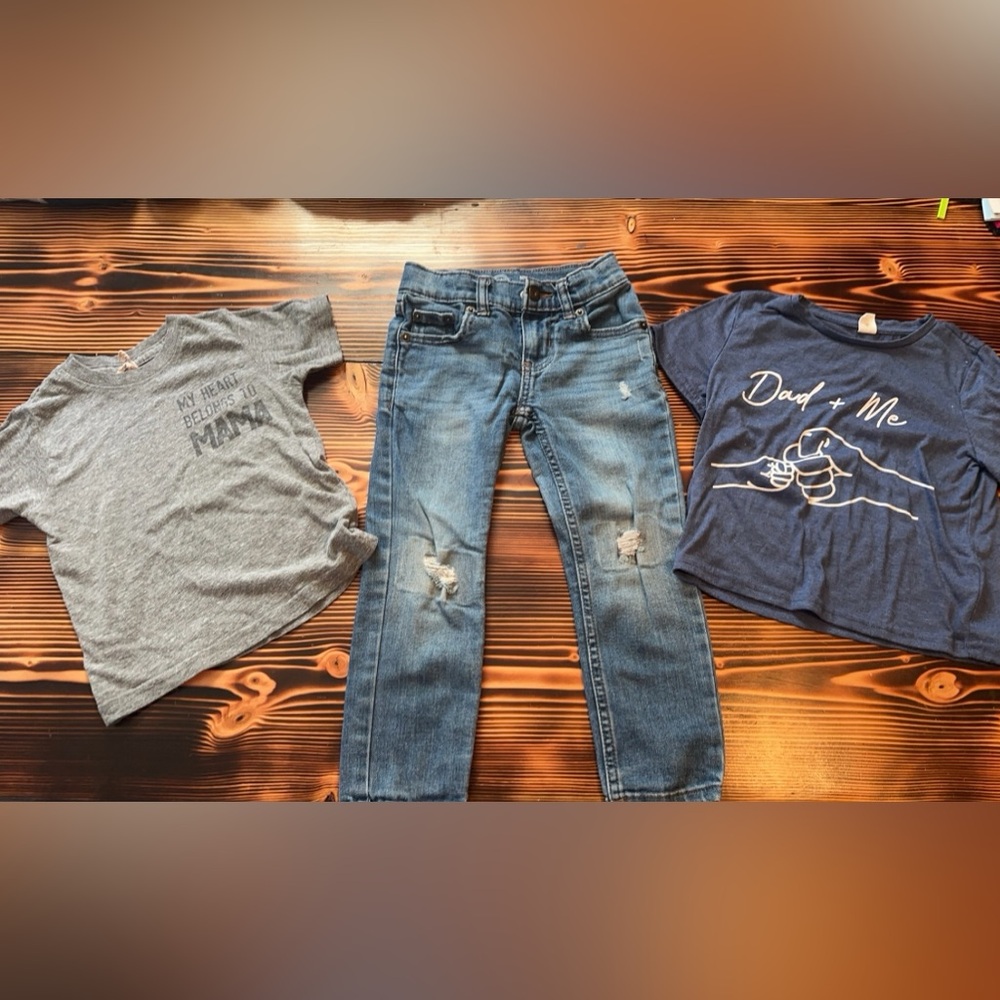 Stylish Blue Distressed Jeans